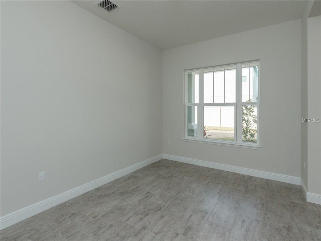 404 WHITE COTTON CIRCLE, OVIEDO, Florida 32765, 5 Bedrooms Bedrooms, 11 Rooms Rooms,4 BathroomsBathrooms,Residential,For sale,WHITE COTTON,O5496609