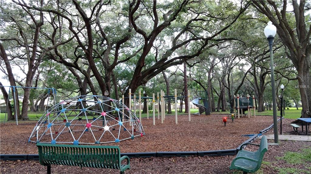 1238 RANCHWOOD DRIVE E, DUNEDIN, Florida 34698, 3 Bedrooms Bedrooms, 8 Rooms Rooms,2 BathroomsBathrooms,Residential,For sale,RANCHWOOD,U7831054