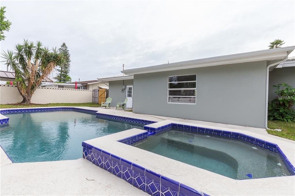 1000 CEDAR DRIVE, BELLEAIR BEACH, Florida 33786, 2 Bedrooms Bedrooms, 6 Rooms Rooms,2 BathroomsBathrooms,Residential,For sale,CEDAR,A4199644