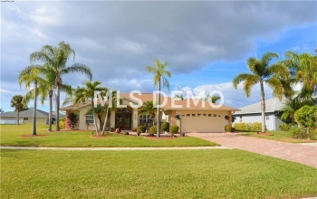 6851 PAN AMERICAN BOULEVARD, NORTH PORT, Florida 34287, 3 Bedrooms Bedrooms, 8 Rooms Rooms,2 BathroomsBathrooms,Residential,For sale,PAN AMERICAN,C7247014