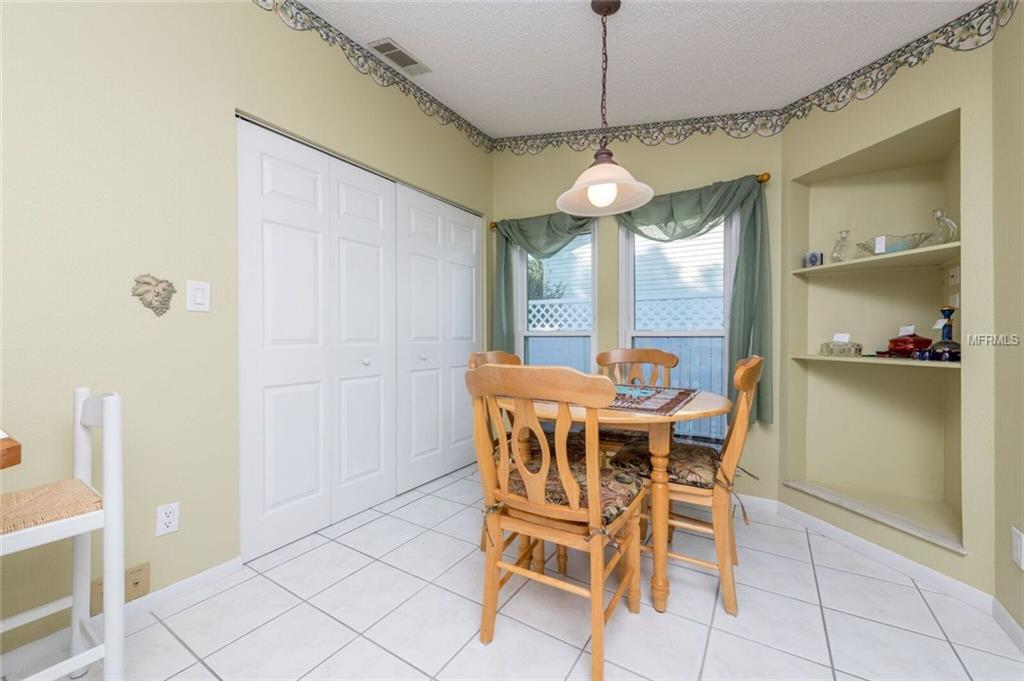 16562 96TH COURT, SUMMERFIELD, Florida 34491, 3 Bedrooms Bedrooms, 8 Rooms Rooms,2 BathroomsBathrooms,Residential,For sale,96TH,G4851658