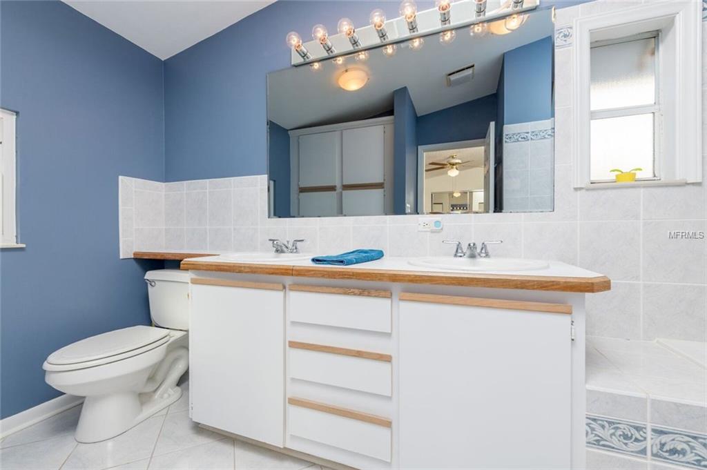 16562 96TH COURT, SUMMERFIELD, Florida 34491, 3 Bedrooms Bedrooms, 8 Rooms Rooms,2 BathroomsBathrooms,Residential,For sale,96TH,G4851658