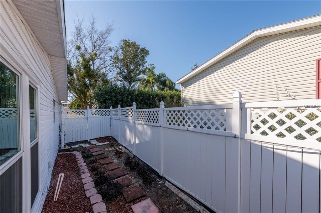 16562 96TH COURT, SUMMERFIELD, Florida 34491, 3 Bedrooms Bedrooms, 8 Rooms Rooms,2 BathroomsBathrooms,Residential,For sale,96TH,G4851658