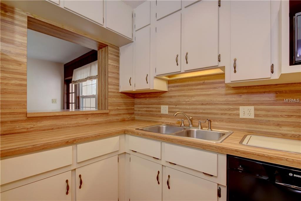 400 62ND STREET N, ST PETERSBURG, Florida 33710, 3 Bedrooms Bedrooms, 8 Rooms Rooms,2 BathroomsBathrooms,Residential,For sale,62ND,U7845467