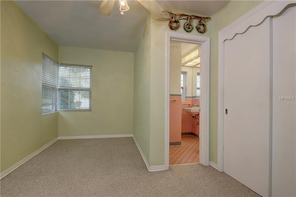 400 62ND STREET N, ST PETERSBURG, Florida 33710, 3 Bedrooms Bedrooms, 8 Rooms Rooms,2 BathroomsBathrooms,Residential,For sale,62ND,U7845467