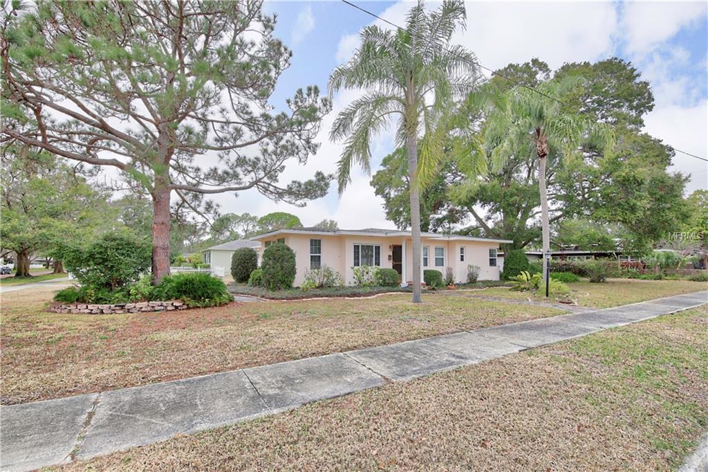 400 62ND STREET N, ST PETERSBURG, Florida 33710, 3 Bedrooms Bedrooms, 8 Rooms Rooms,2 BathroomsBathrooms,Residential,For sale,62ND,U7845467