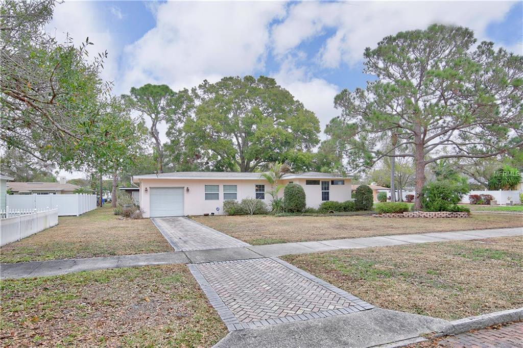 400 62ND STREET N, ST PETERSBURG, Florida 33710, 3 Bedrooms Bedrooms, 8 Rooms Rooms,2 BathroomsBathrooms,Residential,For sale,62ND,U7845467