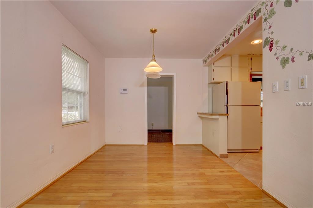 400 62ND STREET N, ST PETERSBURG, Florida 33710, 3 Bedrooms Bedrooms, 8 Rooms Rooms,2 BathroomsBathrooms,Residential,For sale,62ND,U7845467