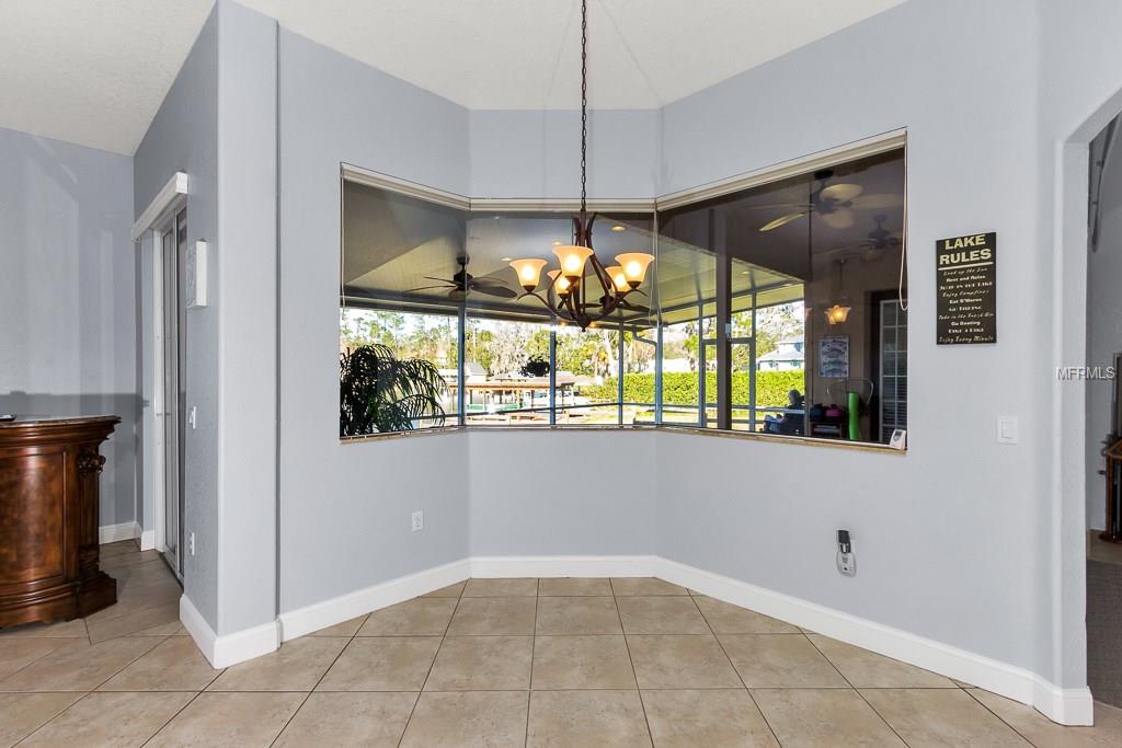 280 W 8TH STREET, CHULUOTA, Florida 32766, 4 Bedrooms Bedrooms, 8 Rooms Rooms,3 BathroomsBathrooms,Residential,For sale,8TH,O5561289