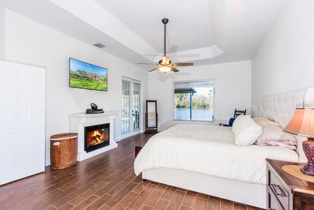 280 W 8TH STREET, CHULUOTA, Florida 32766, 4 Bedrooms Bedrooms, 8 Rooms Rooms,3 BathroomsBathrooms,Residential,For sale,8TH,O5561289