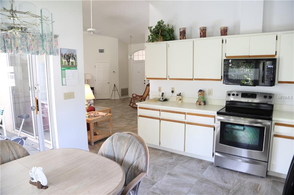 4624 ROWE DRIVE, NEW PORT RICHEY, Florida 34653, 3 Bedrooms Bedrooms, 6 Rooms Rooms,2 BathroomsBathrooms,Residential,For sale,ROWE,W7633277