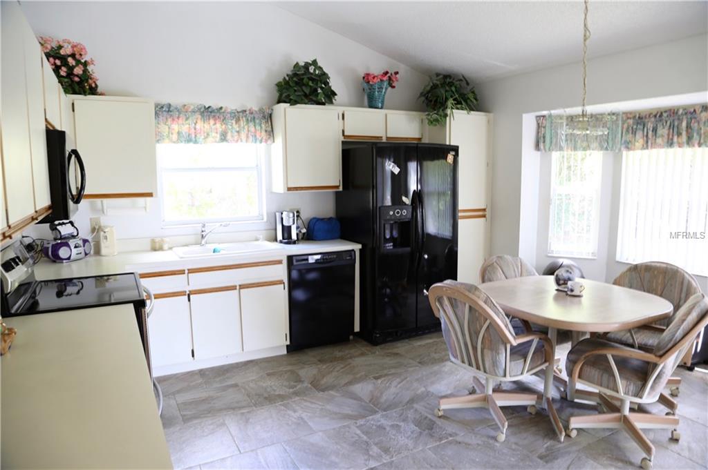 4624 ROWE DRIVE, NEW PORT RICHEY, Florida 34653, 3 Bedrooms Bedrooms, 6 Rooms Rooms,2 BathroomsBathrooms,Residential,For sale,ROWE,W7633277