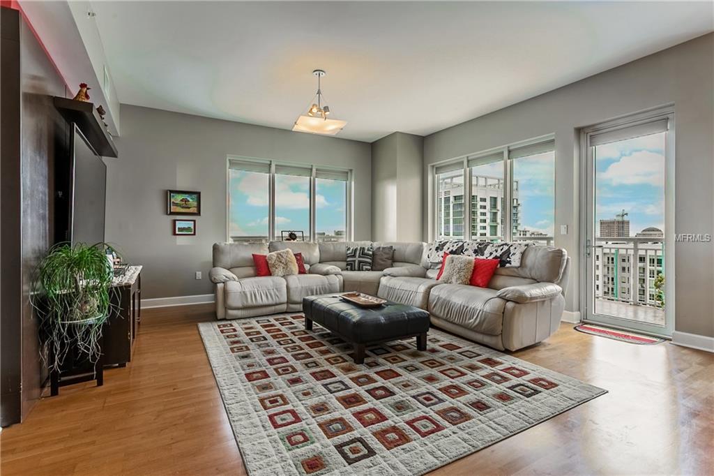 100 S EOLA DRIVE, ORLANDO, Florida 32801, 3 Bedrooms Bedrooms, 6 Rooms Rooms,2 BathroomsBathrooms,Residential,For sale,EOLA,O5543271