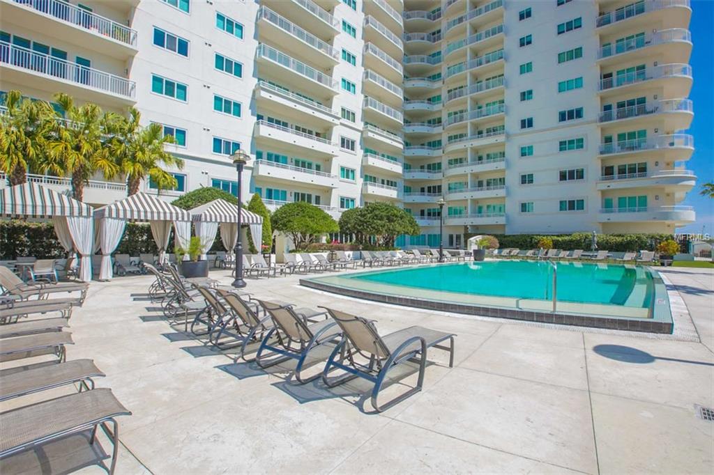 100 S EOLA DRIVE, ORLANDO, Florida 32801, 3 Bedrooms Bedrooms, 6 Rooms Rooms,2 BathroomsBathrooms,Residential,For sale,EOLA,O5543271