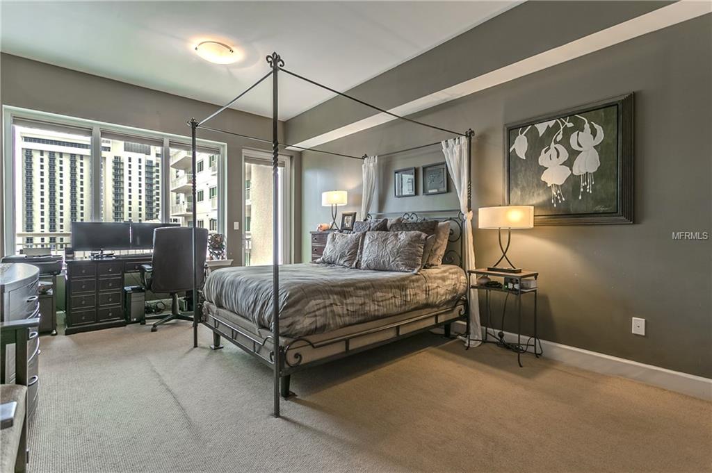 100 S EOLA DRIVE, ORLANDO, Florida 32801, 3 Bedrooms Bedrooms, 6 Rooms Rooms,2 BathroomsBathrooms,Residential,For sale,EOLA,O5543271