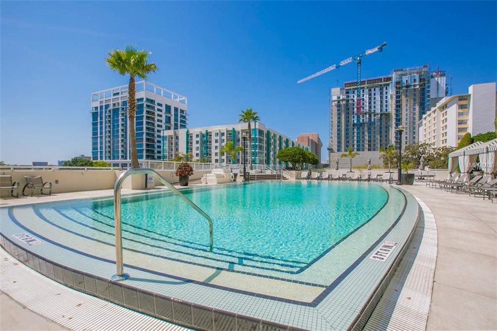 100 S EOLA DRIVE, ORLANDO, Florida 32801, 3 Bedrooms Bedrooms, 6 Rooms Rooms,2 BathroomsBathrooms,Residential,For sale,EOLA,O5543271