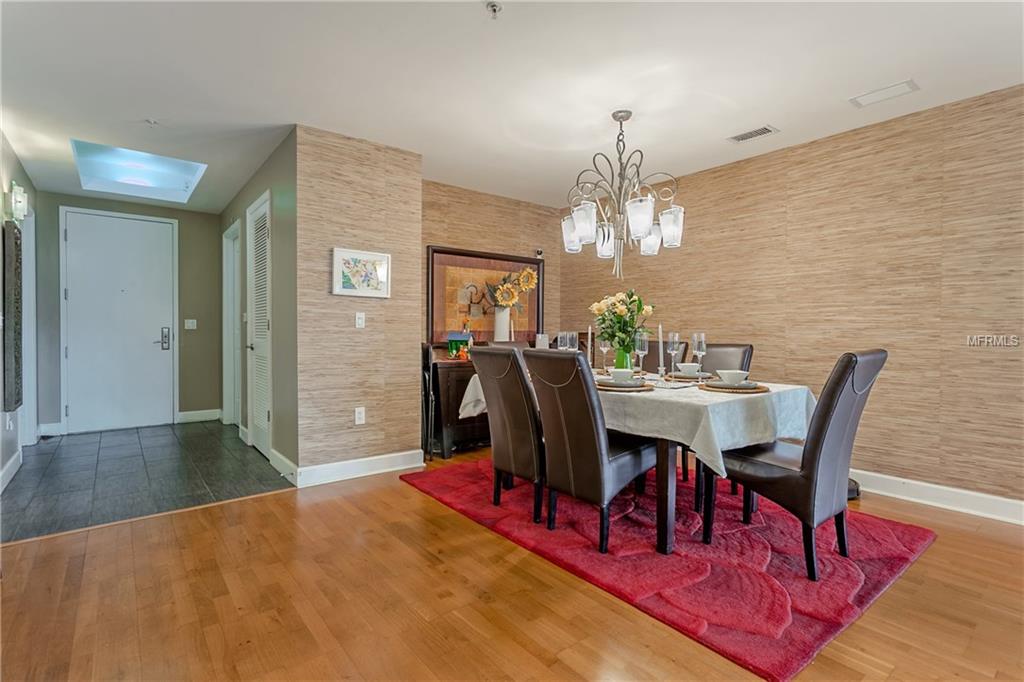 100 S EOLA DRIVE, ORLANDO, Florida 32801, 3 Bedrooms Bedrooms, 6 Rooms Rooms,2 BathroomsBathrooms,Residential,For sale,EOLA,O5543271