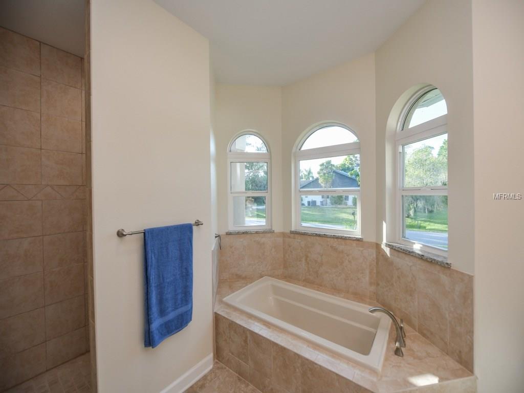 503 AZALEA ROAD, VENICE, Florida 34293, 3 Bedrooms Bedrooms, 7 Rooms Rooms,2 BathroomsBathrooms,Residential,For sale,AZALEA,N5915047