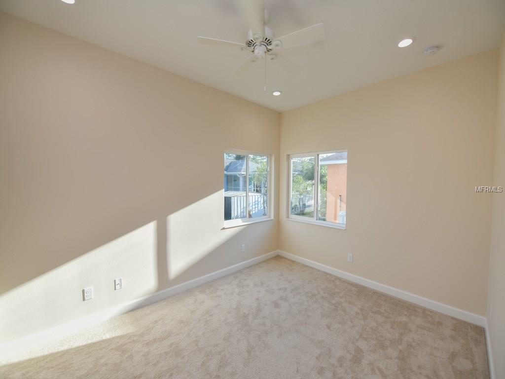 503 AZALEA ROAD, VENICE, Florida 34293, 3 Bedrooms Bedrooms, 7 Rooms Rooms,2 BathroomsBathrooms,Residential,For sale,AZALEA,N5915047