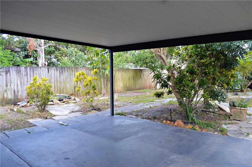 2028 29TH AVENUE N, ST PETERSBURG, Florida 33713, 2 Bedrooms Bedrooms, 3 Rooms Rooms,2 BathroomsBathrooms,Residential,For sale,29TH,T2917358