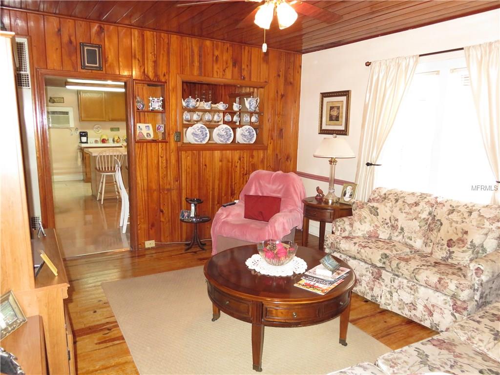 413 BECKLEY STREET KISSIMMEE, Florida 34744, 2 Bedrooms Bedrooms, 5 Rooms Rooms,1 BathroomBathrooms,Residential,For sale,BECKLEY,O5555519