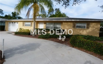 324 SALERNO STREET, VENICE, Florida 34285, 3 Bedrooms Bedrooms, 7 Rooms Rooms,2 BathroomsBathrooms,Residential,For sale,SALERNO,N5915912