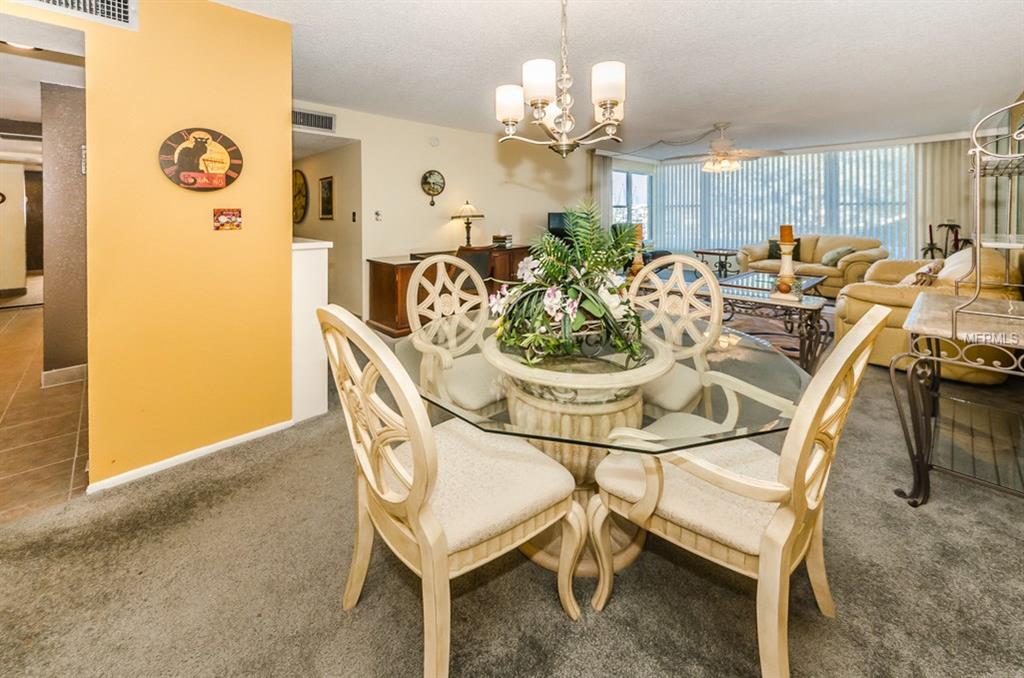632 EDGEWATER DRIVE, DUNEDIN, Florida 34698, 2 Bedrooms Bedrooms, 5 Rooms Rooms,2 BathroomsBathrooms,Residential,For sale,EDGEWATER,U7845470