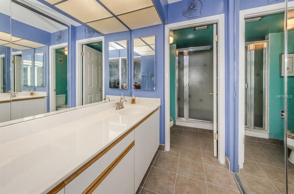 632 EDGEWATER DRIVE, DUNEDIN, Florida 34698, 2 Bedrooms Bedrooms, 5 Rooms Rooms,2 BathroomsBathrooms,Residential,For sale,EDGEWATER,U7845470