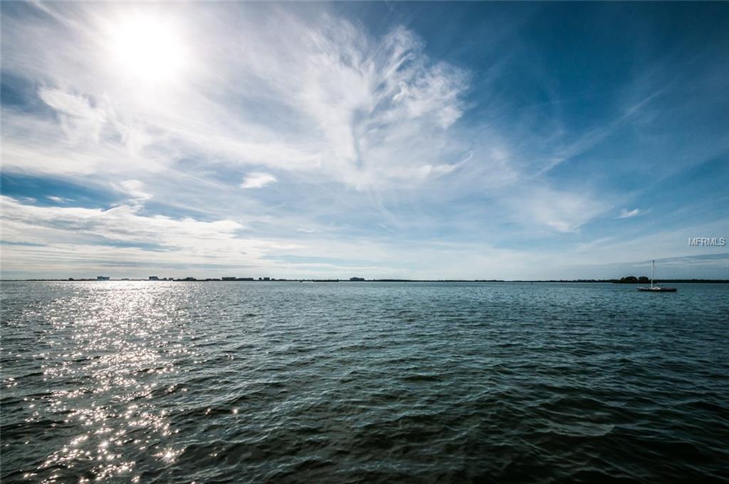 632 EDGEWATER DRIVE, DUNEDIN, Florida 34698, 2 Bedrooms Bedrooms, 5 Rooms Rooms,2 BathroomsBathrooms,Residential,For sale,EDGEWATER,U7845470