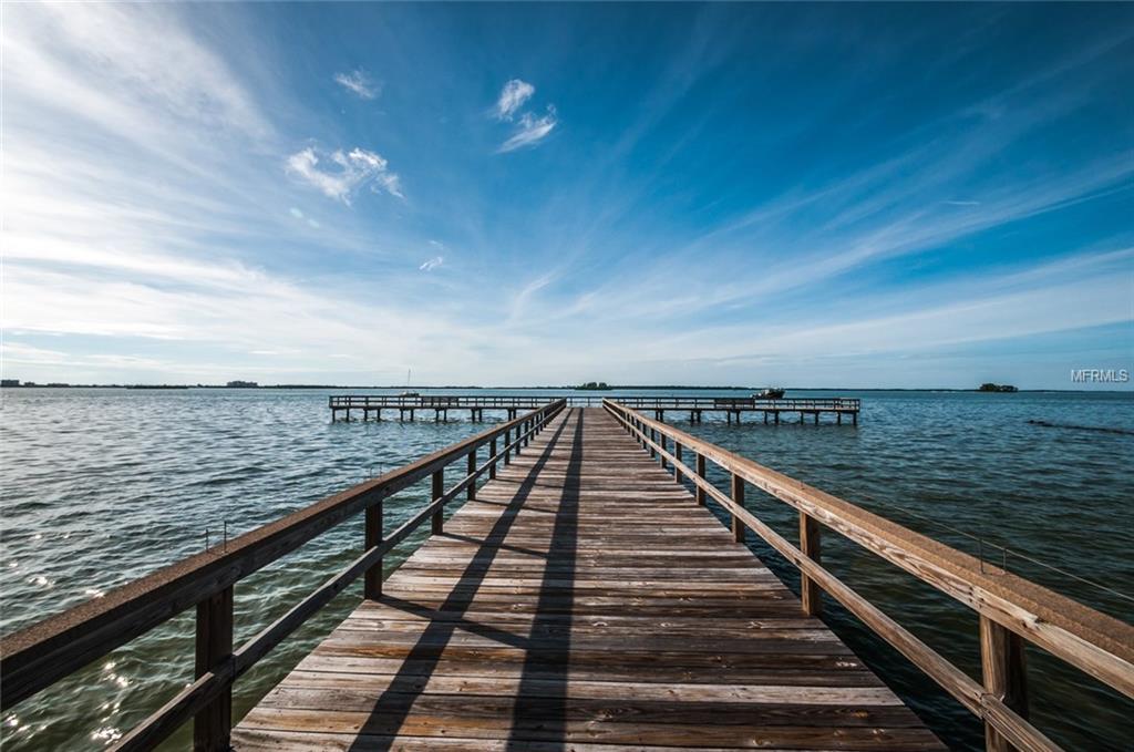 632 EDGEWATER DRIVE, DUNEDIN, Florida 34698, 2 Bedrooms Bedrooms, 5 Rooms Rooms,2 BathroomsBathrooms,Residential,For sale,EDGEWATER,U7845470