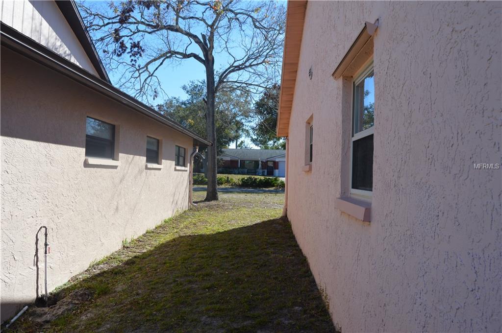 6111 CENTRAL AVENUE, NEW PORT RICHEY, Florida 34653, 2 Bedrooms Bedrooms, 4 Rooms Rooms,2 BathroomsBathrooms,Residential,For sale,CENTRAL,U7846274