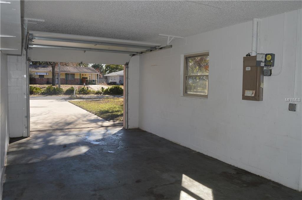 6111 CENTRAL AVENUE, NEW PORT RICHEY, Florida 34653, 2 Bedrooms Bedrooms, 4 Rooms Rooms,2 BathroomsBathrooms,Residential,For sale,CENTRAL,U7846274