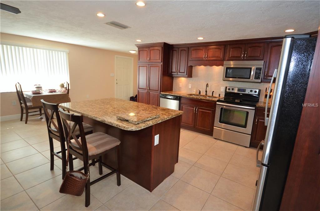 2537 NASSAU STREET, SARASOTA, Florida 34231, 2 Bedrooms Bedrooms, 5 Rooms Rooms,2 BathroomsBathrooms,Residential,For sale,NASSAU,A4209041