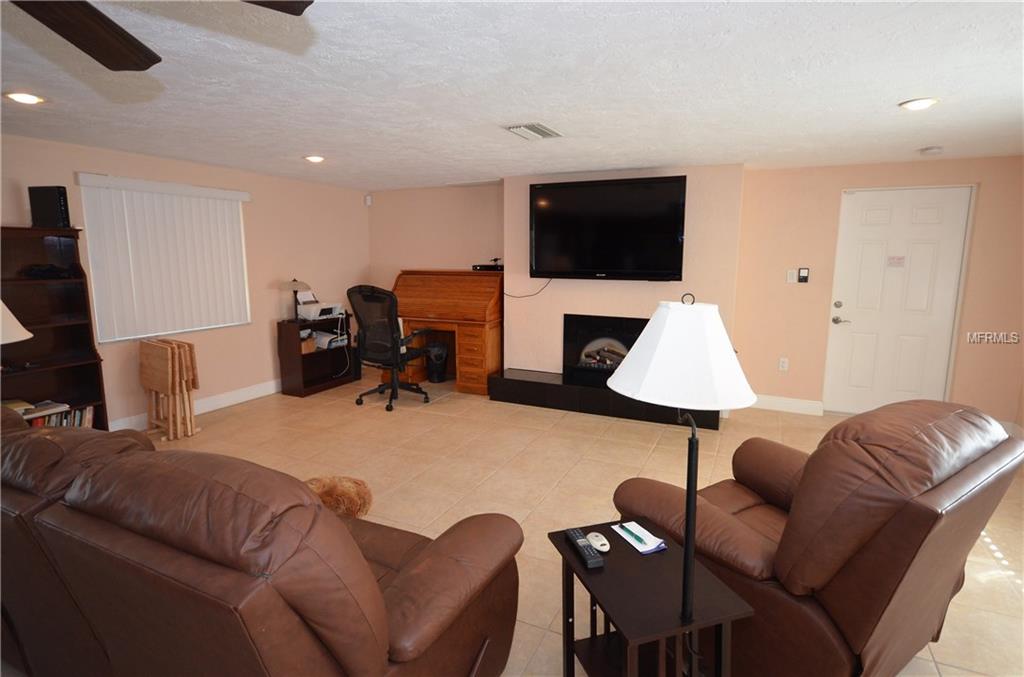 2537 NASSAU STREET, SARASOTA, Florida 34231, 2 Bedrooms Bedrooms, 5 Rooms Rooms,2 BathroomsBathrooms,Residential,For sale,NASSAU,A4209041