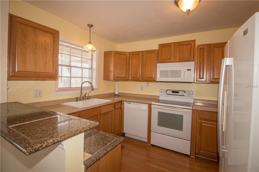 121 SEA HORSE DRIVE SE, ST PETERSBURG, Florida 33705, 2 Bedrooms Bedrooms, 3 Rooms Rooms,2 BathroomsBathrooms,Residential,For sale,SEA HORSE,U7847050