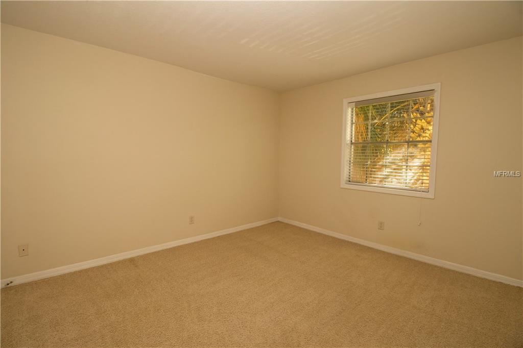 121 SEA HORSE DRIVE SE, ST PETERSBURG, Florida 33705, 2 Bedrooms Bedrooms, 3 Rooms Rooms,2 BathroomsBathrooms,Residential,For sale,SEA HORSE,U7847050