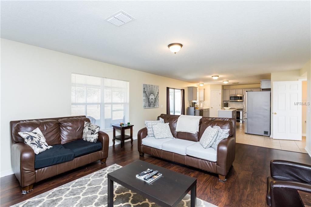 4026 GREENLEAF DRIVE, KISSIMMEE, Florida 34744, 4 Bedrooms Bedrooms, 8 Rooms Rooms,2 BathroomsBathrooms,Residential,For sale,GREENLEAF,O5561291