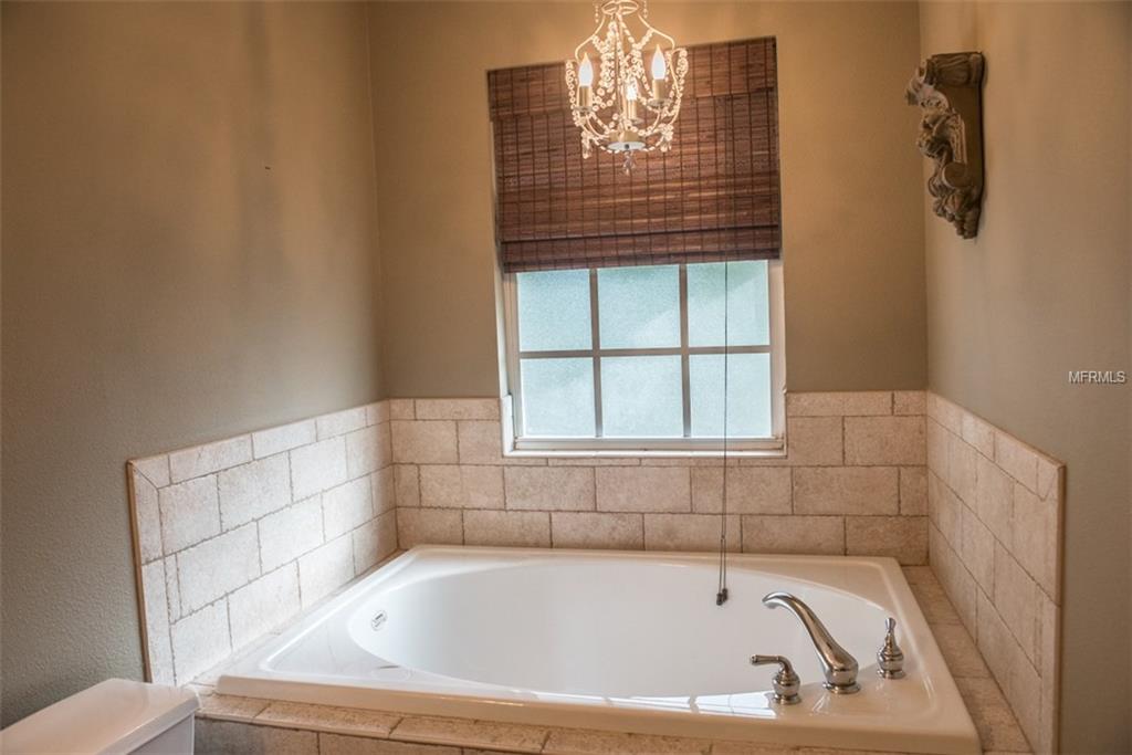 786 59TH AVENUE NE, ST PETERSBURG, Florida 33703, 3 Bedrooms Bedrooms, 5 Rooms Rooms,2 BathroomsBathrooms,Residential,For sale,59TH,U7847423