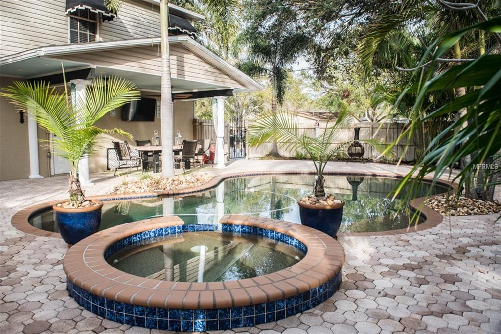 786 59TH AVENUE NE, ST PETERSBURG, Florida 33703, 3 Bedrooms Bedrooms, 5 Rooms Rooms,2 BathroomsBathrooms,Residential,For sale,59TH,U7847423