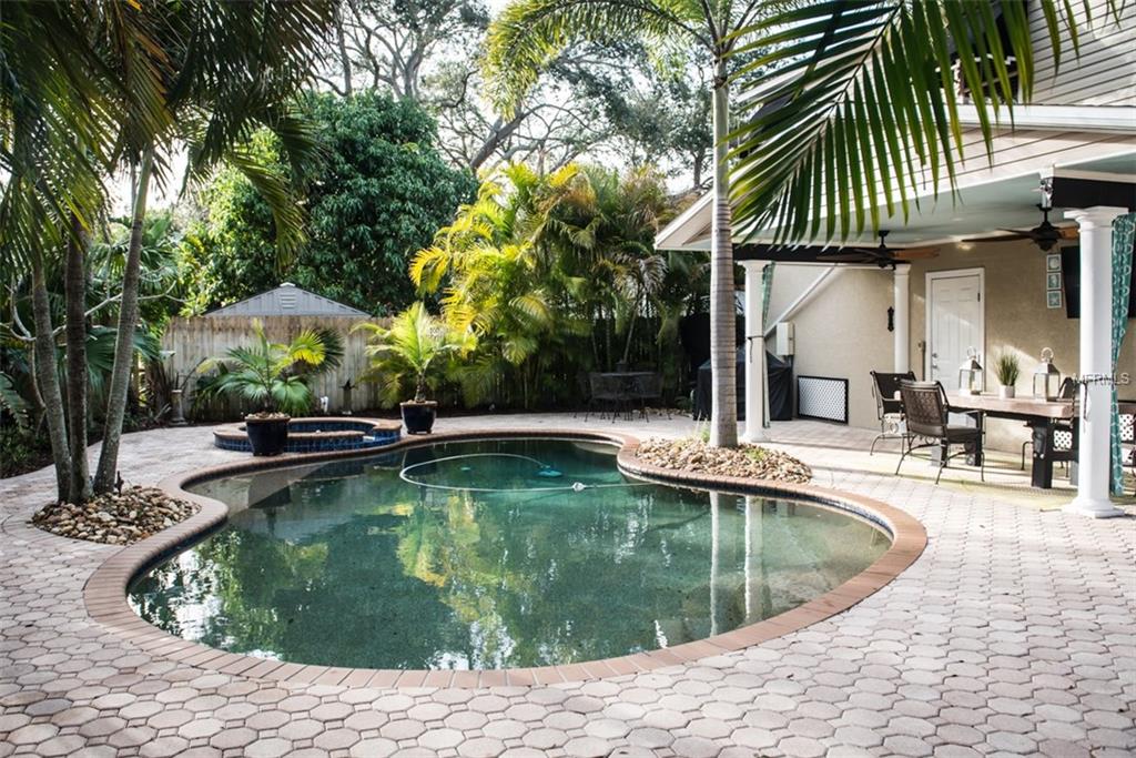 786 59TH AVENUE NE, ST PETERSBURG, Florida 33703, 3 Bedrooms Bedrooms, 5 Rooms Rooms,2 BathroomsBathrooms,Residential,For sale,59TH,U7847423