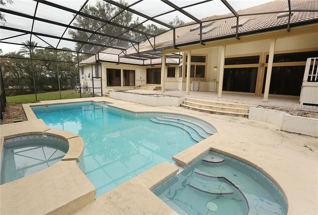 648 E CLUB CIRCLE, LONGWOOD, Florida 32779, 6 Bedrooms Bedrooms, 3 Rooms Rooms,6 BathroomsBathrooms,Residential,For sale,CLUB,O5497365