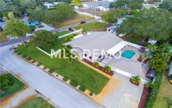 7960 COUNTRY CLUB ROAD N, ST PETERSBURG, Florida 33710, 4 Bedrooms Bedrooms, 8 Rooms Rooms,2 BathroomsBathrooms,Residential,For sale,COUNTRY CLUB,U7831057