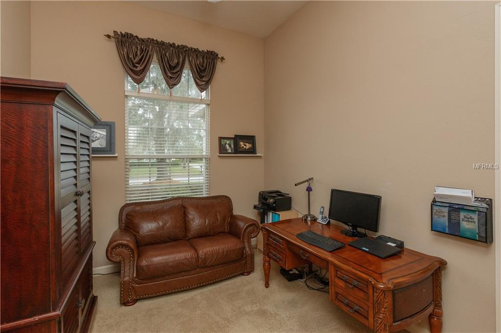 756 BROADOAK LOOP, SANFORD, Florida 32771, 4 Bedrooms Bedrooms, 9 Rooms Rooms,3 BathroomsBathrooms,Residential,For sale,BROADOAK,O5539594