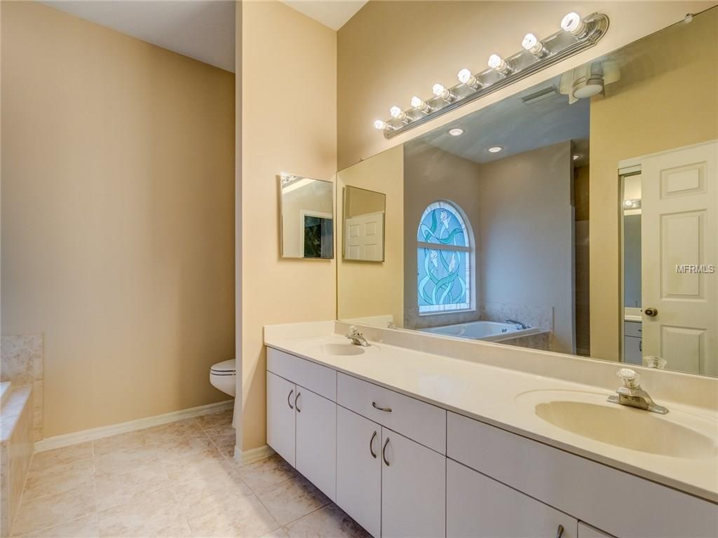 3045 CREST DRIVE, CLEARWATER, Florida 33759, 3 Bedrooms Bedrooms, 3 Rooms Rooms,2 BathroomsBathrooms,Residential,For sale,CREST,U7836311