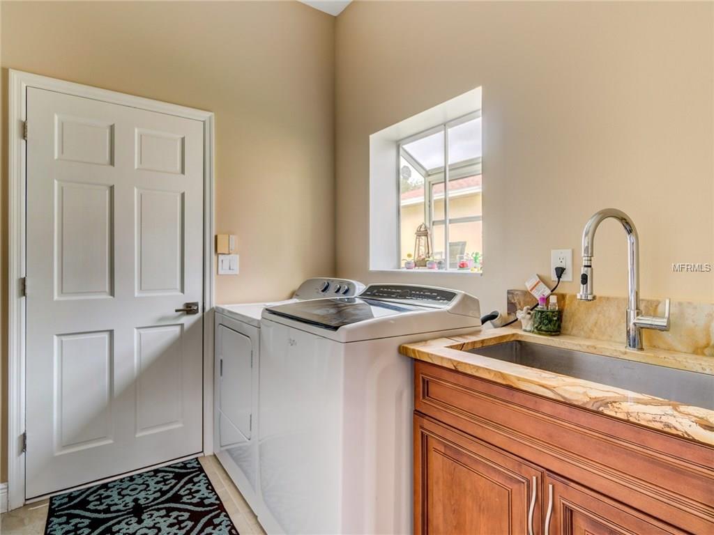 3045 CREST DRIVE, CLEARWATER, Florida 33759, 3 Bedrooms Bedrooms, 3 Rooms Rooms,2 BathroomsBathrooms,Residential,For sale,CREST,U7836311