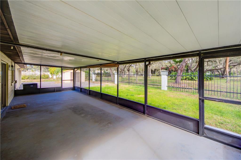 8816 VAN FLEET ROAD, RIVERVIEW, Florida 33578, 3 Bedrooms Bedrooms, 8 Rooms Rooms,2 BathroomsBathrooms,Residential,For sale,VAN FLEET,T2922342