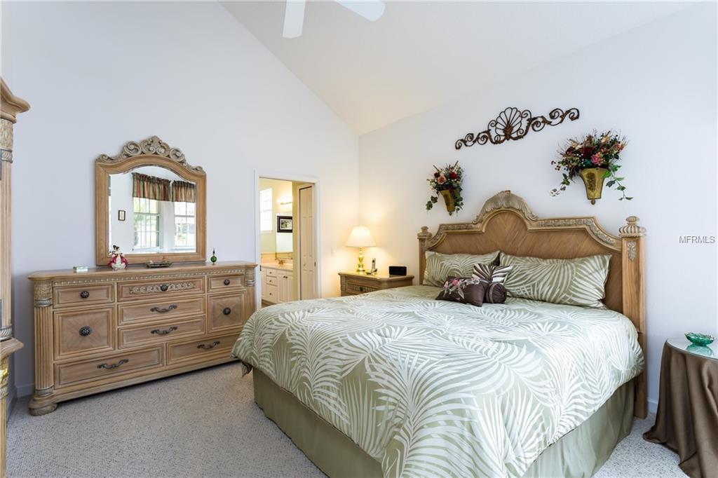 3439 CARRIAGE LAKE DRIVE, ORLANDO, Florida 32828, 4 Bedrooms Bedrooms, 8 Rooms Rooms,2 BathroomsBathrooms,Residential,For sale,CARRIAGE LAKE,O5557603