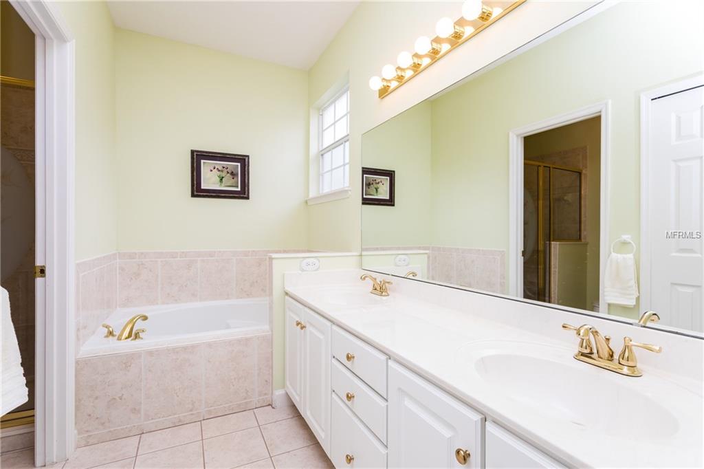 3439 CARRIAGE LAKE DRIVE, ORLANDO, Florida 32828, 4 Bedrooms Bedrooms, 8 Rooms Rooms,2 BathroomsBathrooms,Residential,For sale,CARRIAGE LAKE,O5557603