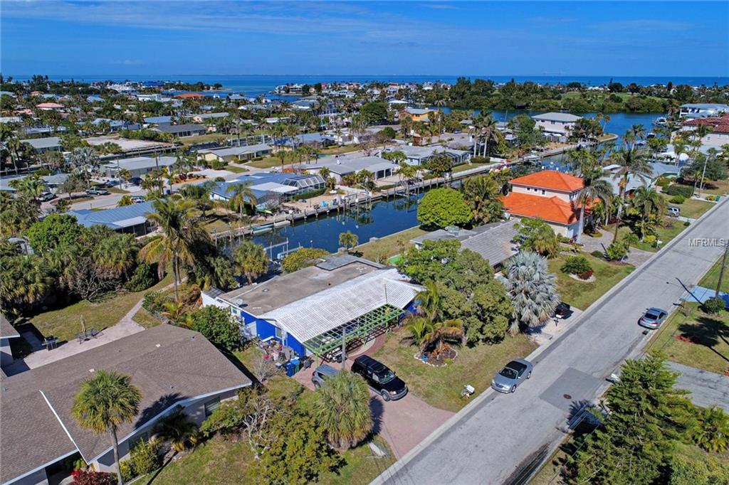 512 70TH STREET, HOLMES BEACH, Florida 34217, 3 Bedrooms Bedrooms, 3 Rooms Rooms,2 BathroomsBathrooms,Residential,For sale,70TH,A4209529
