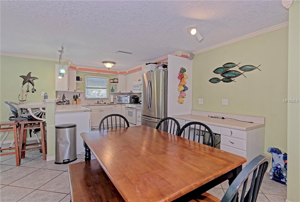 512 70TH STREET, HOLMES BEACH, Florida 34217, 3 Bedrooms Bedrooms, 3 Rooms Rooms,2 BathroomsBathrooms,Residential,For sale,70TH,A4209529